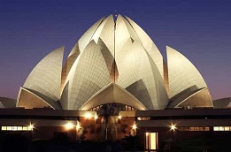 Delhi to Agra round trip taxi package by TaxiBazaar starting Rs 6120